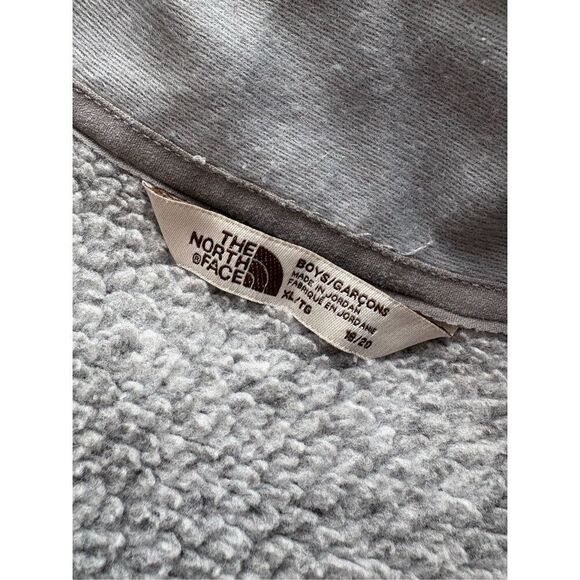 Boy’s The North Face fleece jacket - Picture 8 of 8